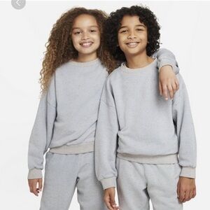 Nike Sportswear Icon Fleece Gray Youth XL Oversize Fit Unisex